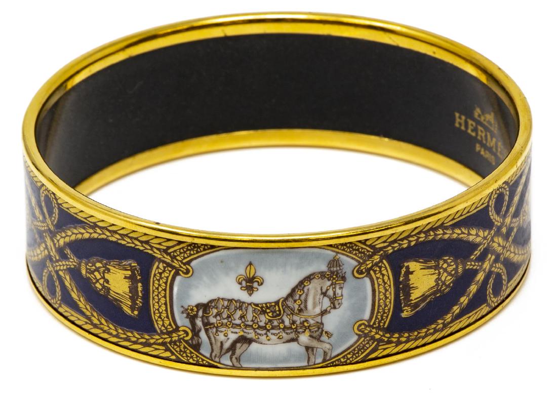 HERMES 'GRAND APPARAT' ENAMELED BANGLE BRACELET (1 of 3)