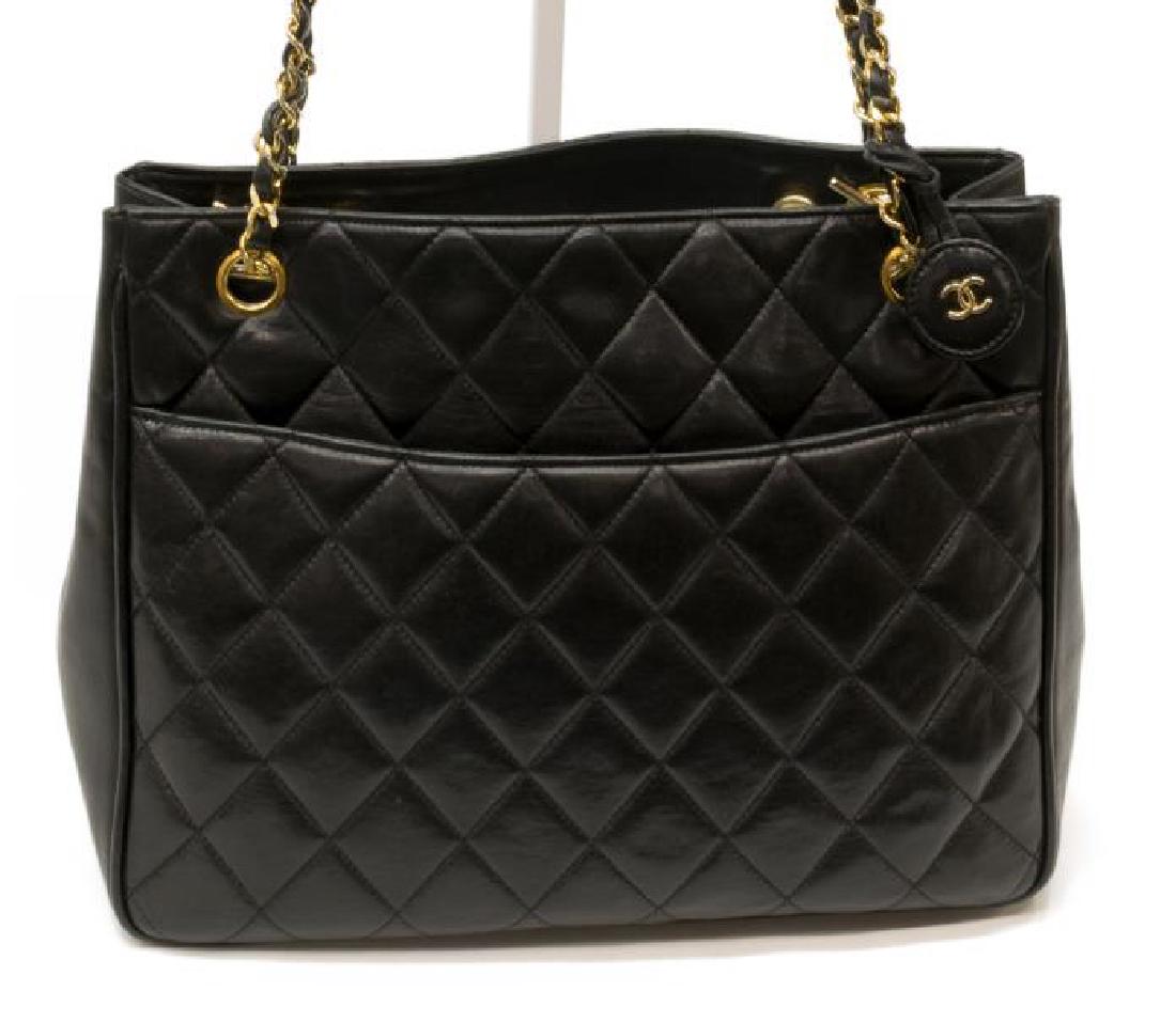 CHANEL QUILTED SMOOTH BLACK LEATHER SHOULDER BAG (1 of 5)