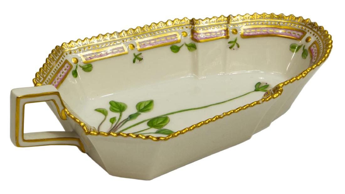 ROYAL COPENHAGEN 'FLORA DANICA' PICKLE DISH (1 of 3)