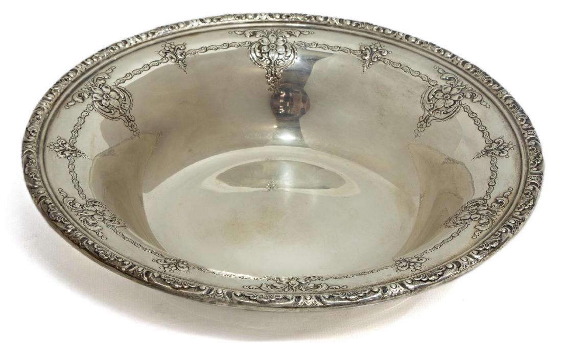 TOWLE 'OLD MASTER' STERLING SILVER SERVICE BOWL (1 of 3)