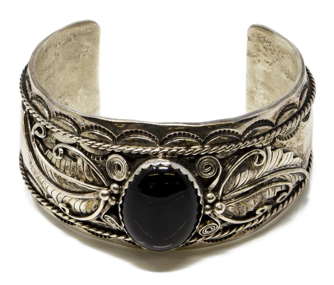 SOUTHWEST STYLE STERLING SILVER CUFF BRACELET (1 of 4)