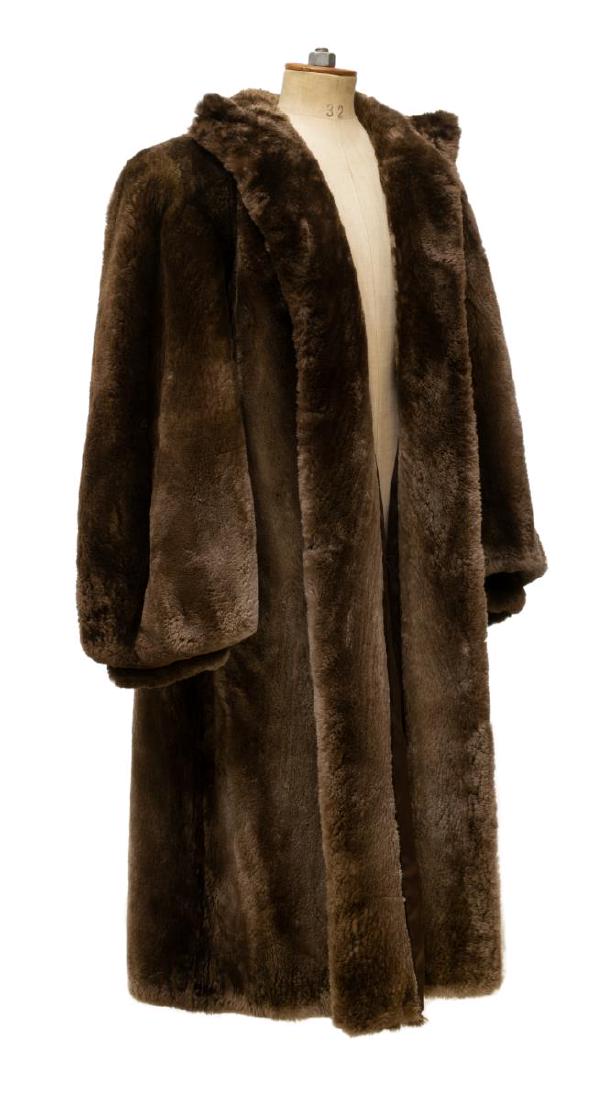 VINTAGE SAKS WASHINGTON SHAVED BEAVER FUR COAT (1 of 5)