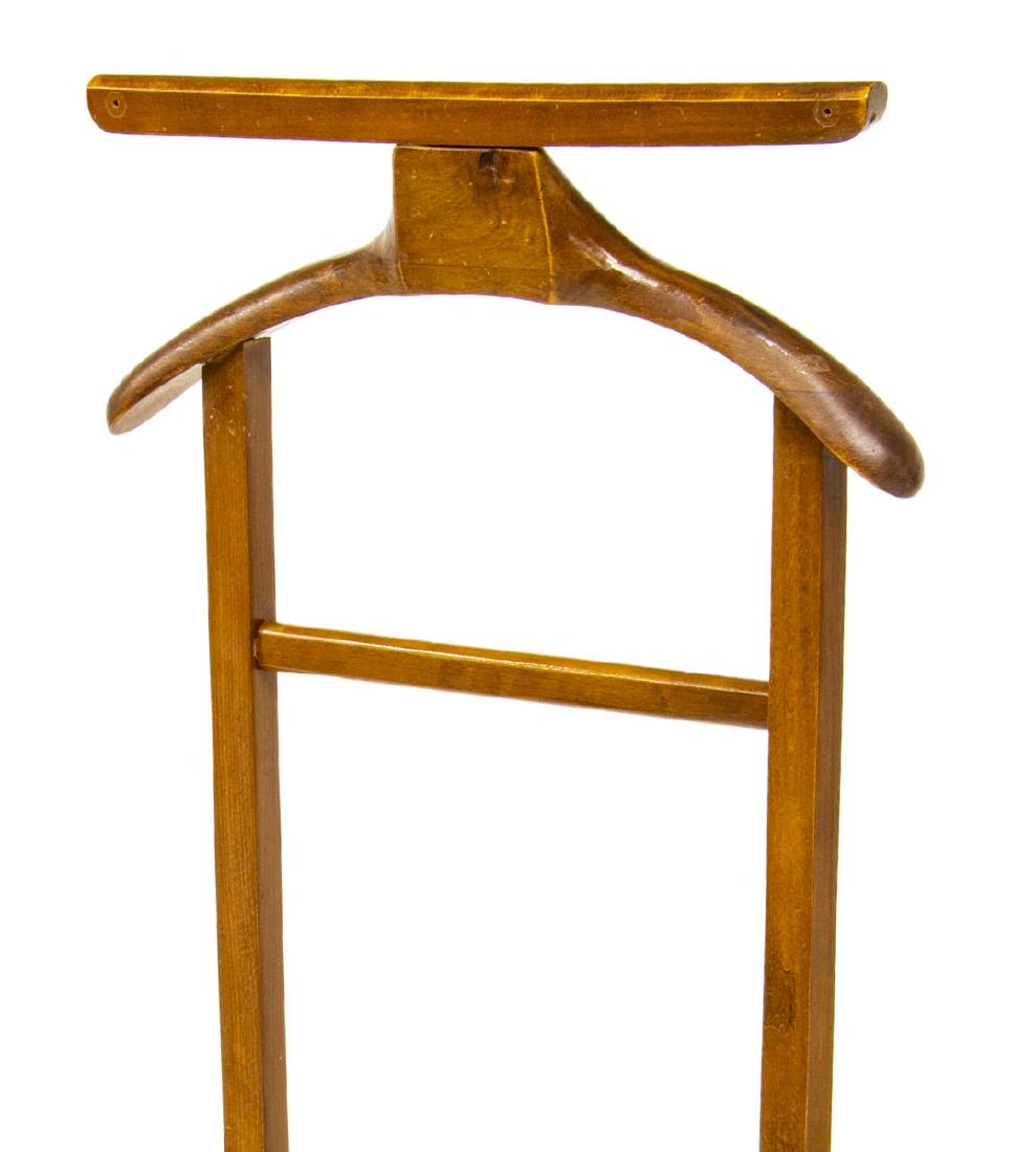 ITALIAN MID-CENTURY MODERN GENTLEMAN'S VALET (1 of 5)