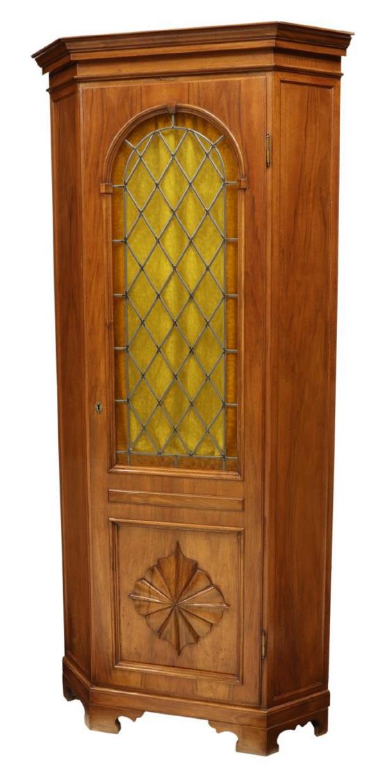 VINTAGE ITALIAN CORNER CABINET (1 of 4)