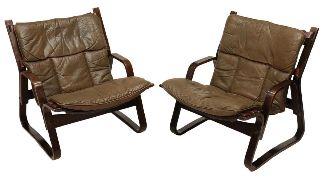 (2) SCANDINAVIAN MODERN SIESTA STYLE LOUNGE CHAIRS: (lot of 2) Scandinavian modern Siesta style lounge chairs, c. 1960s-1970s, in the manner of Ingmar Relling (Norway, 1920-2002), bentwood frames, sling back and seat secured with leather straps, remova