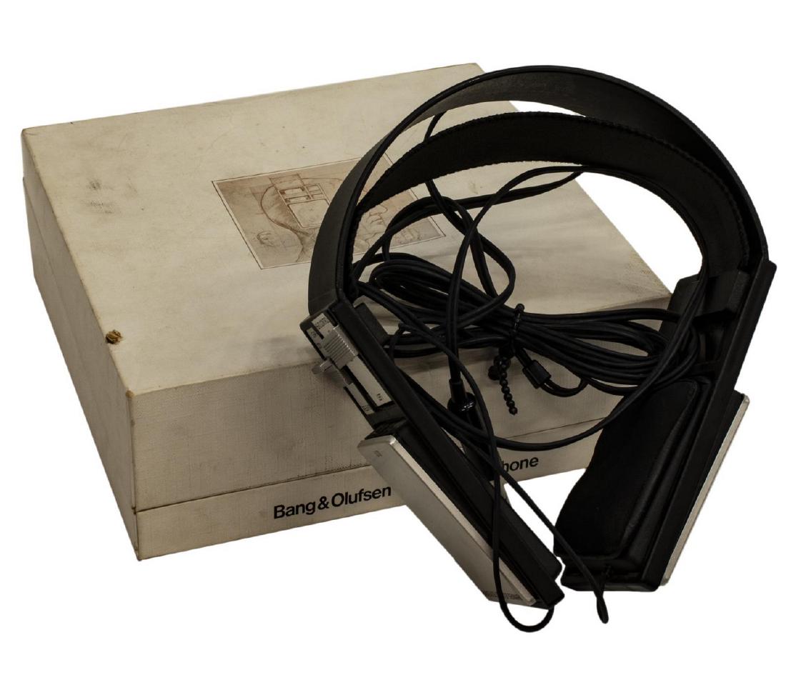 VINTAGE BANG & OLUFSEN U70 STEREO HEADPHONES: Vintage Bang & Olufsen "U70" stereo headphones, c.1970s-1980s, designed by Jacob Jensen (Denmark, 1926-2015), retaining branded fitted box, box: approx 3.25"h, 9"w, 9"d, 1.25lbs Start Price: $50.00
