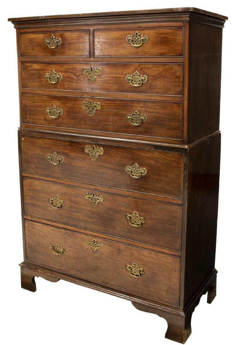 ENGLISH GEORGIAN OAK SECRETARY BUREAU DESK: English Georgian oak bureau, early 19th c., having two short drawers over four graduated doors, the center drawer front pulls out revealing a writing surface and fitted gallery, rising on bracket feet