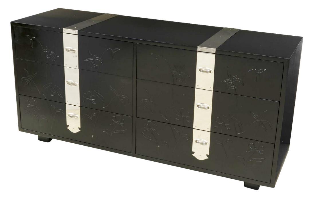 CONTEMPORARY HENREDON DRESSER CHEST OF DRAWERS: Contemporary dresser/ chest of drawers, Henredon Fine Furniture, low rectangular case in ebonized finish, accented with silver-tone metal strapping, fitted with six drawers with incised floral motif, 