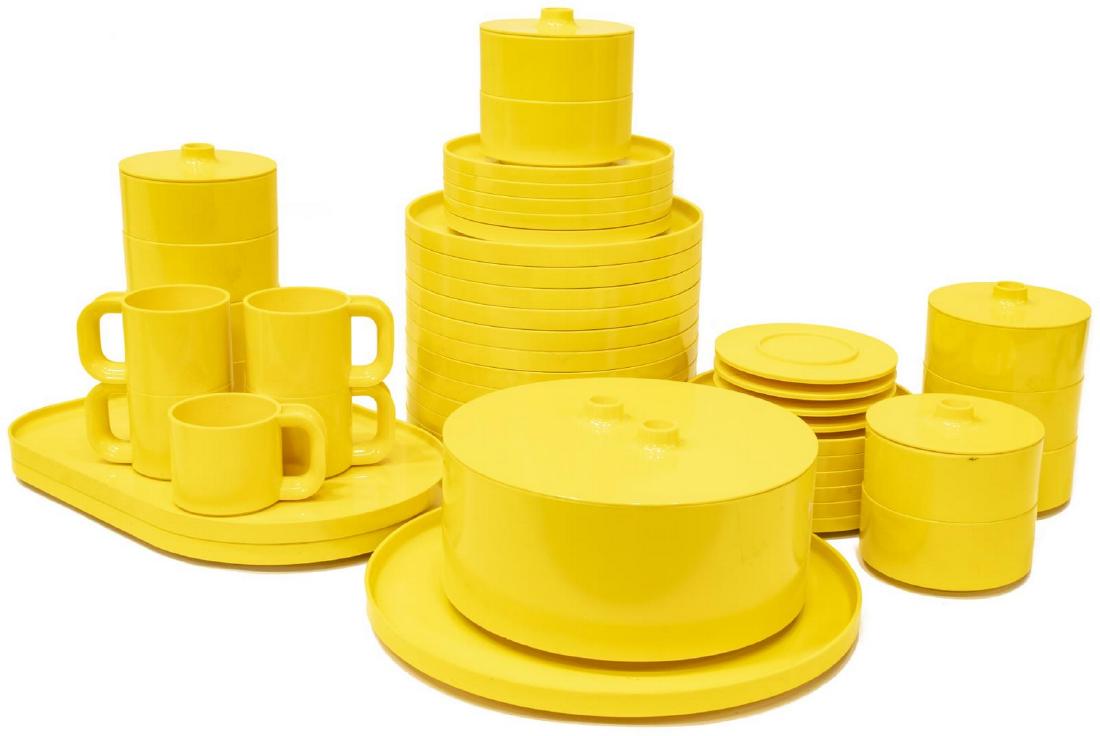 (47) MID-CENTURY MODERN VIGNELLI HELLER DINNER SET: (lot of 47) Mid-century modern plastic dinner service, c. 1960s-1979s, designed by Massimo and Lella Vignelli for Heller, including: (12) plates, 10"diam, (11) small plates, 7.5"diam, (11) bowls, incl