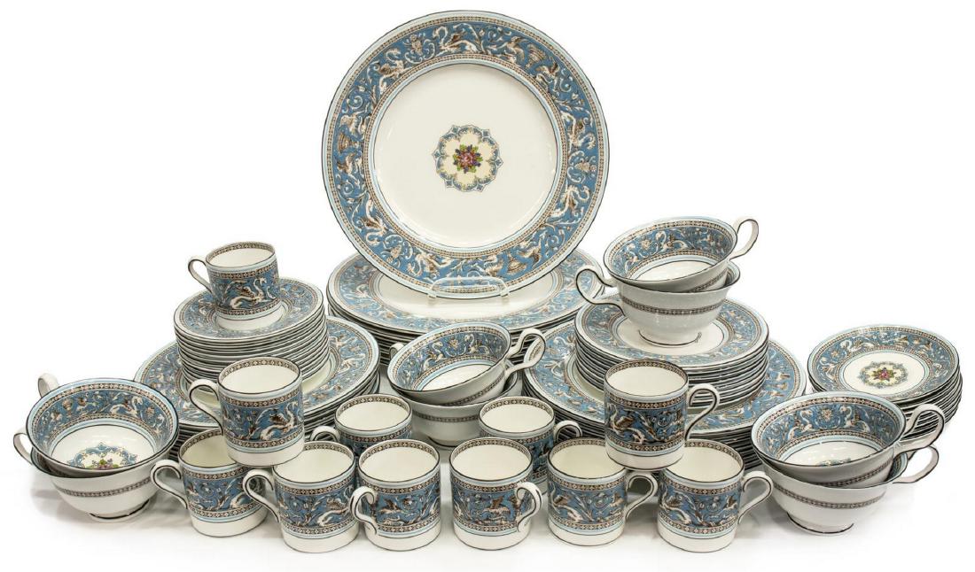 (71) WEDGWOOD FLORENTINE PORCELAIN DINNER SERVICE: (lot of 71) Wedgwood Florentine pattern china: (8) dinner plates, 10.5" diameter; (8) luncheon plates, 9" diameter, (8) salad plates, 8" diameter; (8) bread plates, 6" diameter; (8) saucers, 5.75" dia