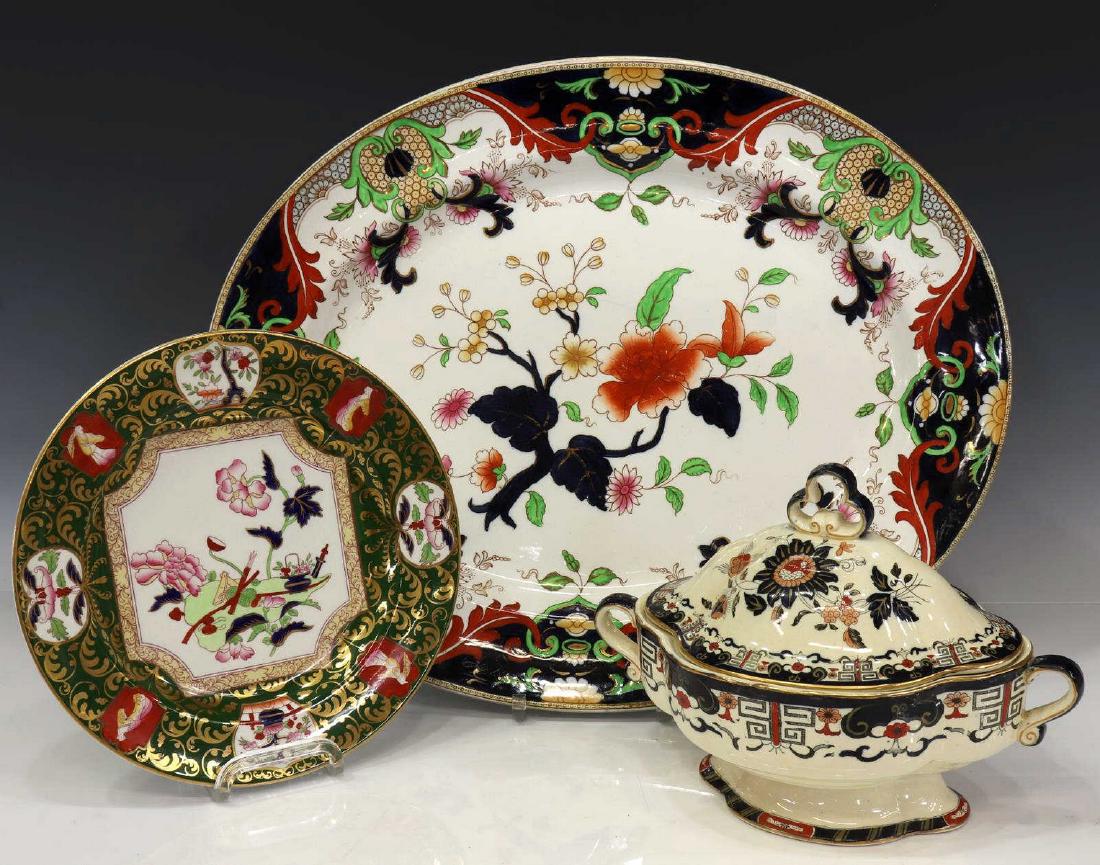 3) ENGLISH MASONS, DOULTON IMARI PALETTE TABLEWARE: (lot of 3) English ceramic tableware, 19th c., in the Imari palette, including: (1) Mason's Patent Ironware Asian style dinner plate, 10.25"diam, (1) Mason's Patent Ironware small lidded tureen, 8.5"h