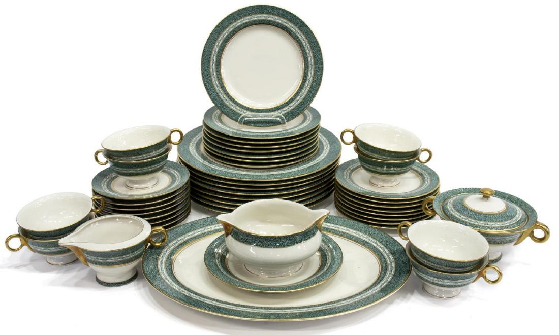 (36) THEODORE HAVILAND 'MOSAIC' DINNER SERVICE: (lot of 36) Theodore Haviland ceramic dinner service for eight, 20th c., in the Mosaic Green pattern, including: (8) dinner plates, 10.75"diam, (8) salad plates, 7.5"diam, (8) bread and butter plates,