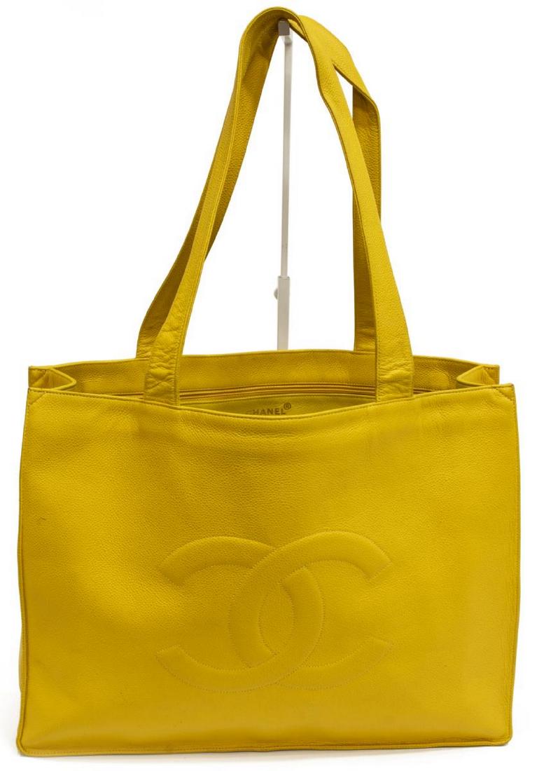 CHANEL 'VINTAGE FRONT LOGO' CAVIAR LEATHER TOTE (1 of 4)