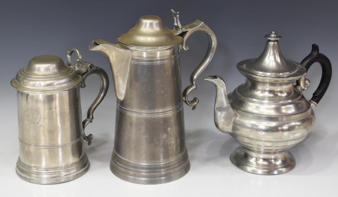 (3) ANTIQUE PEWTER VESSELS, THOMAS GIFFIN TANKARD: (lot of 3) Antique pewter vessels, including: (1) teapot, hinged lid with knopped finial, spurred C-scroll ebonized wood handle, possibly replaced base, approx 9.5"h, (1) lidded flagon, with scrolled 
