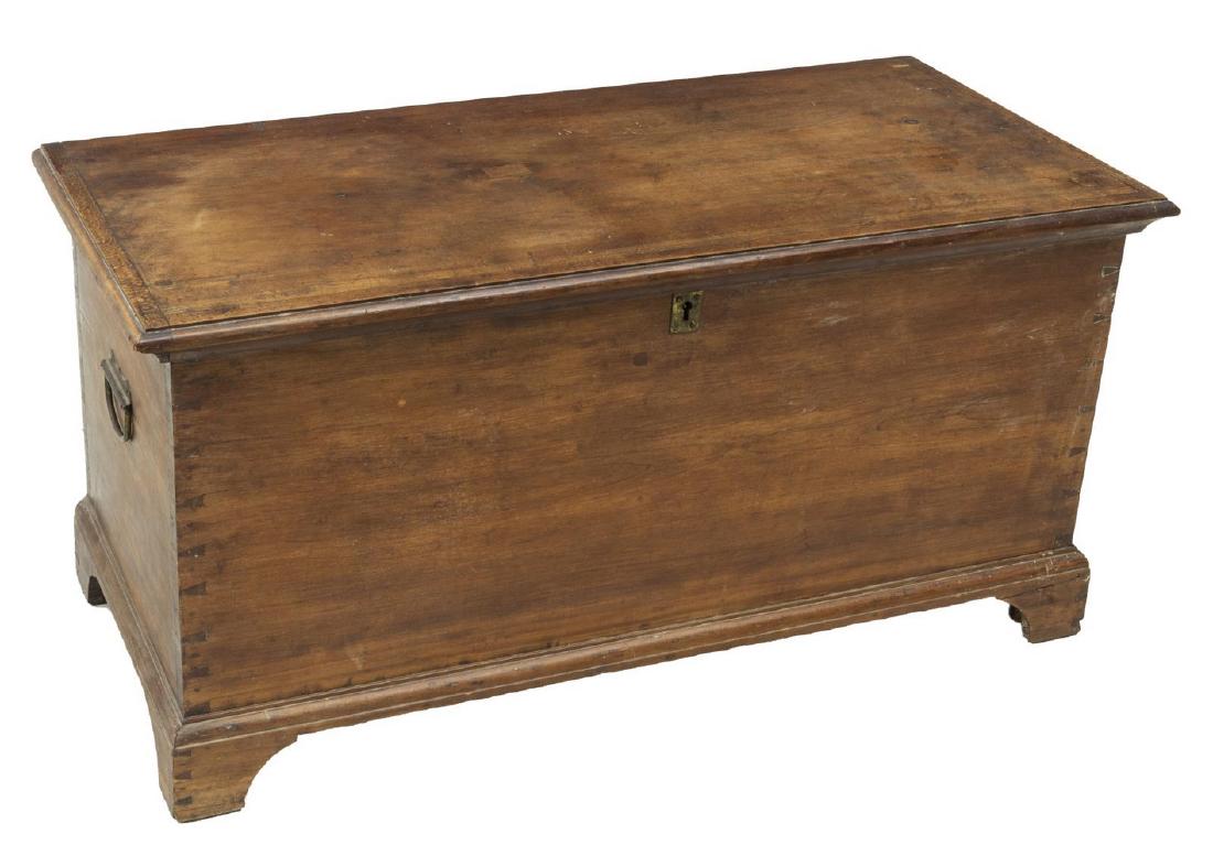 DOVETAIL CONSTRUCTION MAHOGANY TRUNK W/ TILL (1 of 4)