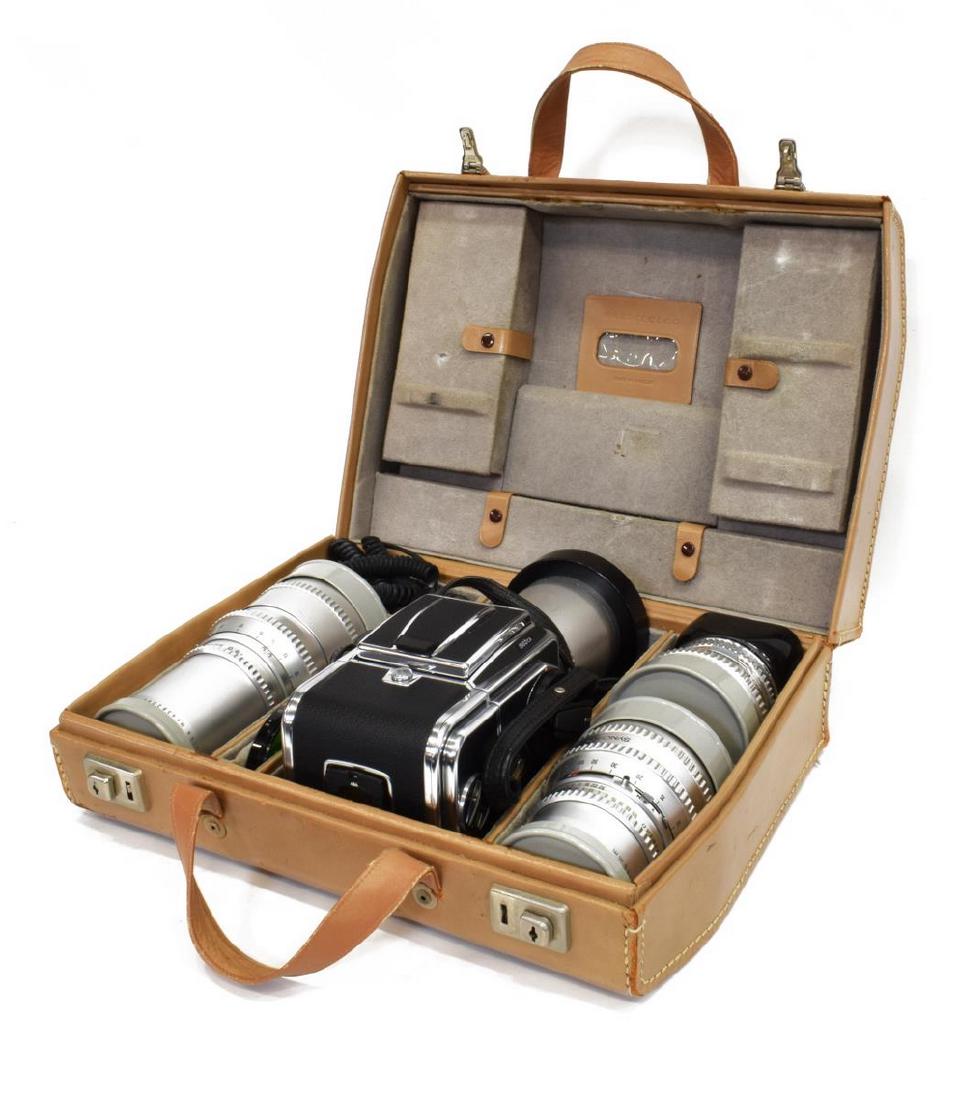 (LOT) HASSELBLAD 503CX CAMERA BODY, ZEISS LENSES (1 of 11)