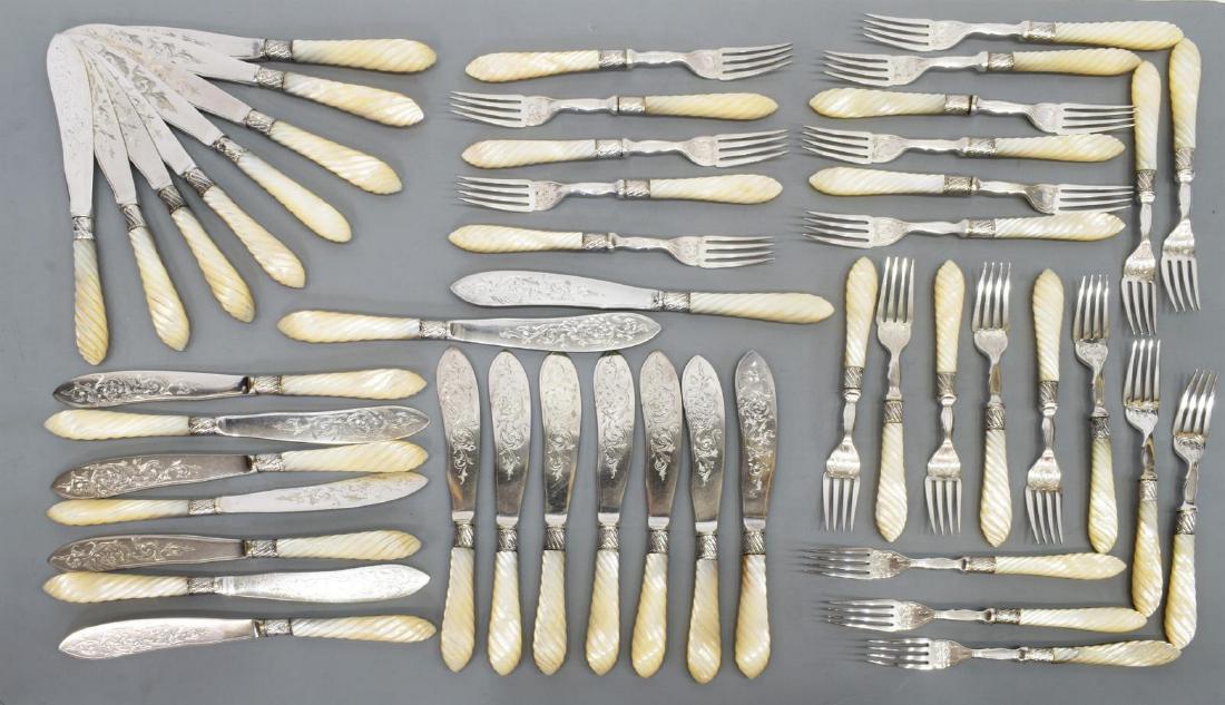 (48) ENGRAVED SILVER PLATE & MOP FISH SERVICE (1 of 4)