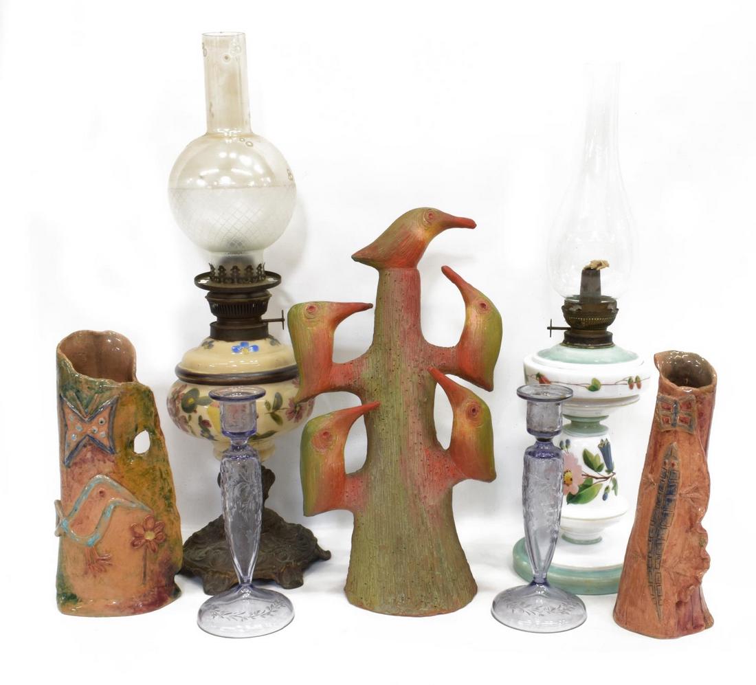 (7) DECORATIVE LOT, ART POTTERY, GLASS, OIL LAMPS (1 of 3)