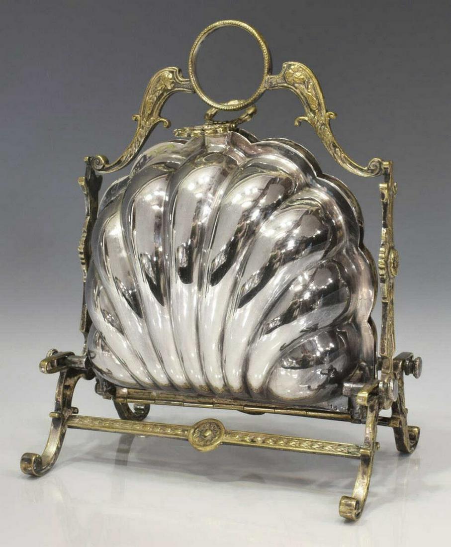 ENGLISH SILVERPLATE SHELL MUFFINEER BUN WARMER (1 of 5)