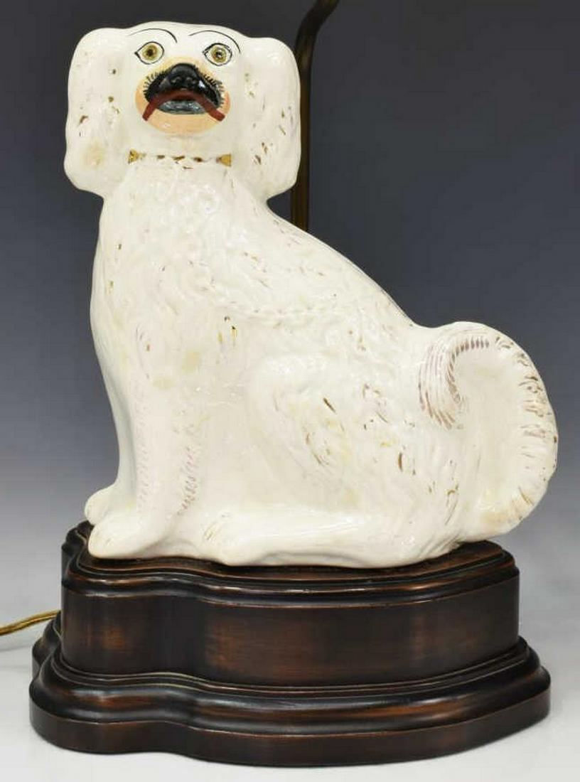 ENGLISH STAFFORDSHIRE MANTEL DOG TABLE LAMP (1 of 5)
