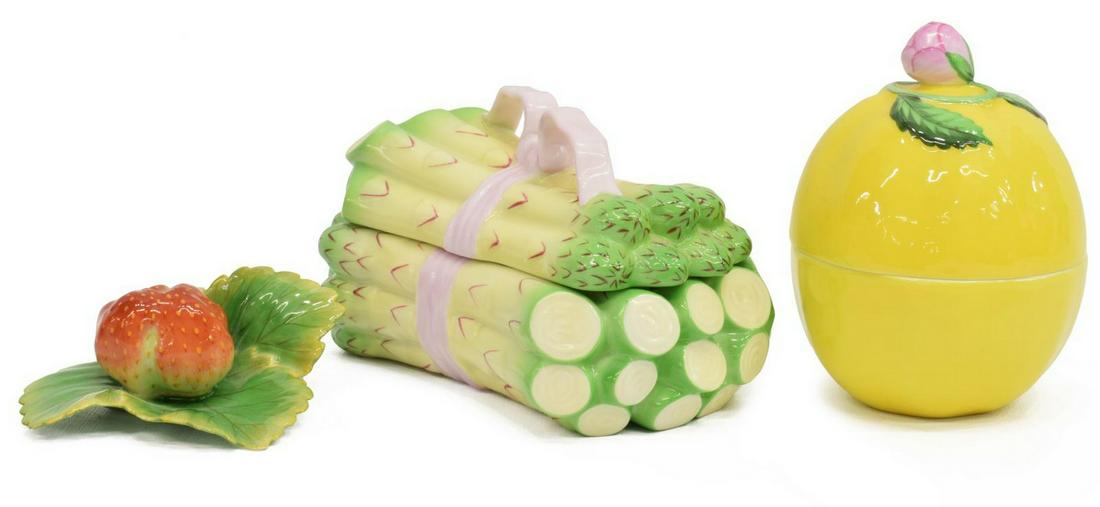 (3) HEREND PORCELAIN DECORATIVE FRUIT GIFTWARE (1 of 5)