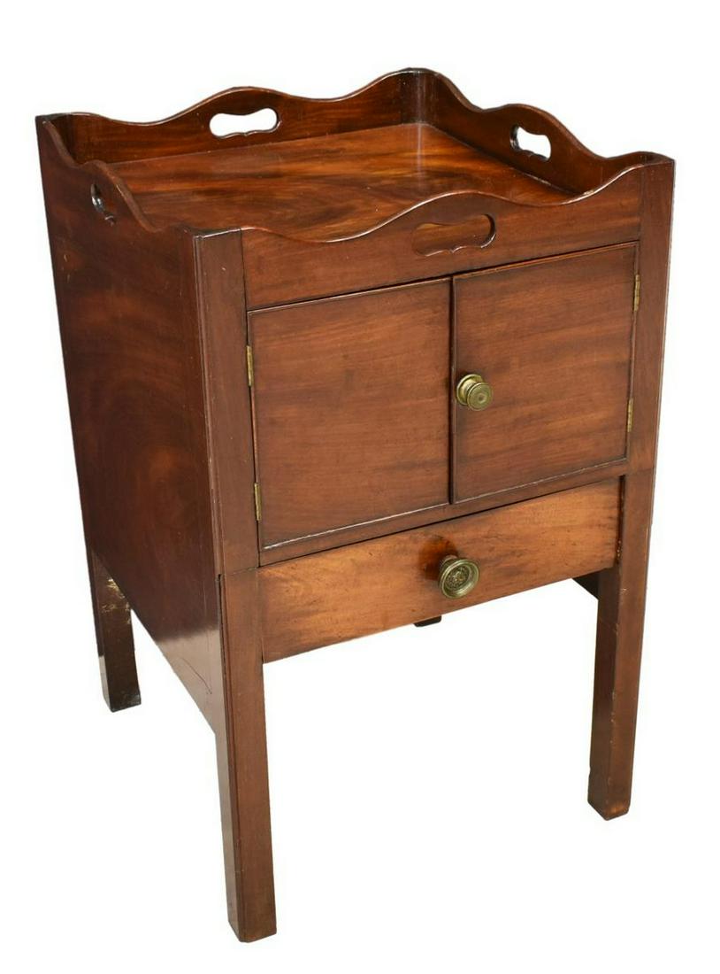 ENGLISH GEORGIAN STYLE MAHOGANY BEDSIDE CABINET (1 of 6)