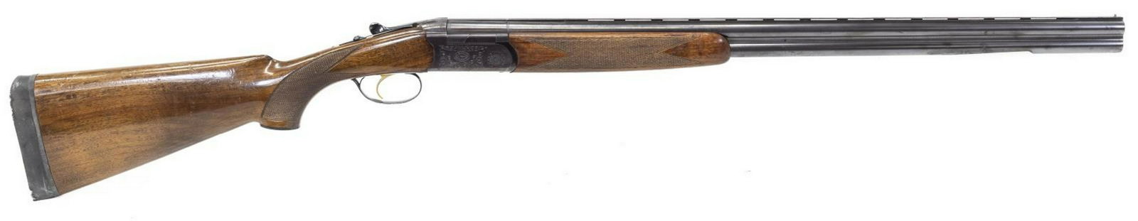 BERETTA BL-3 OVER UNDER 20 GAUGE SHOTGUN: Beretta Model BL-3 shotgun, 20 gauge, 28" over / under vent rib barrels, foliate engraved receivers, gilt trigger, h checkered hardwood stock, SN V01XXX *REQUIRES FFL TRANSFER* Start Price: $200.00