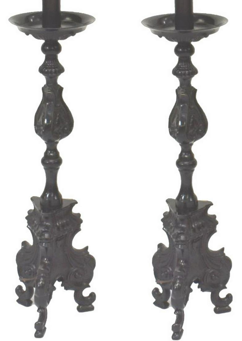 (PR) LARGE PATINATED METAL TRIPARTITE TABLE LAMPS (1 of 3)