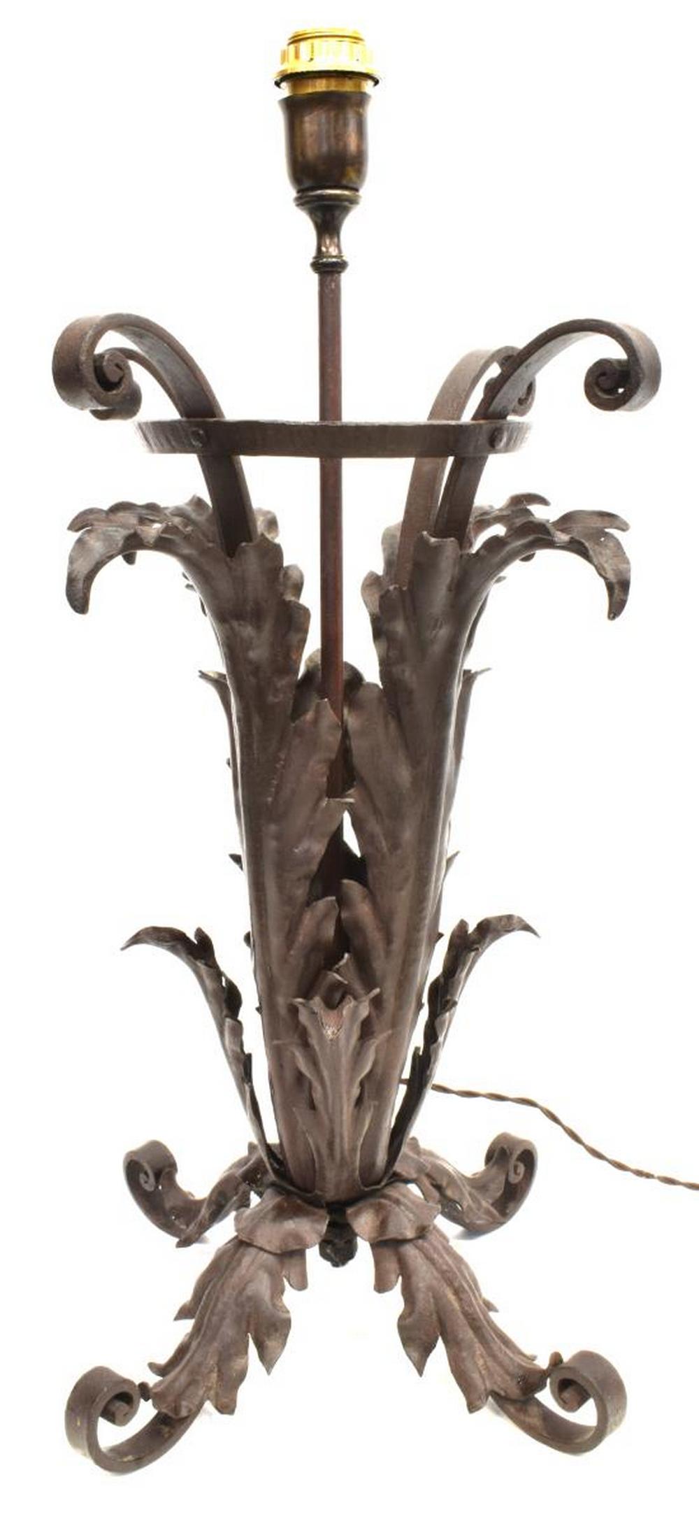 ITALIAN WROUGHT IRON ACANTHUS LEAF TABLE LAMP (1 of 2)