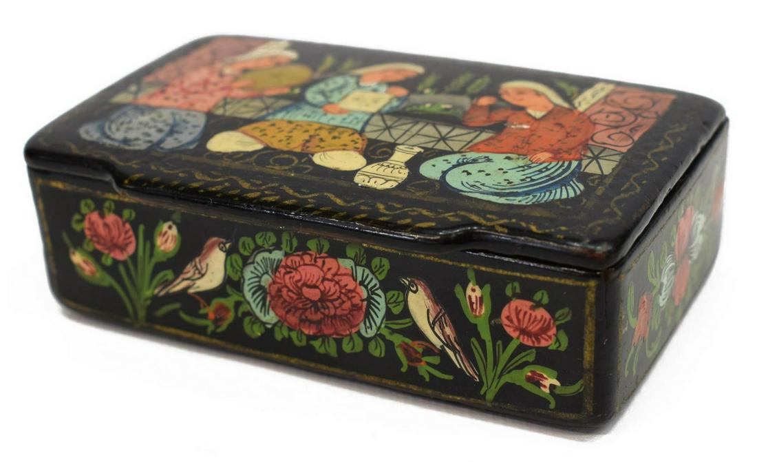 PERSIAN LAQUERED FIGURAL PAINTED SAFAVID BOX (1 of 6)