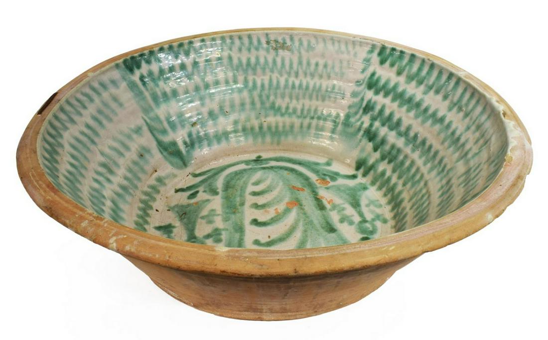 LARGE SPANISH TIN GLAZED EARTHENWARE BASIN BOWL (1 of 4)
