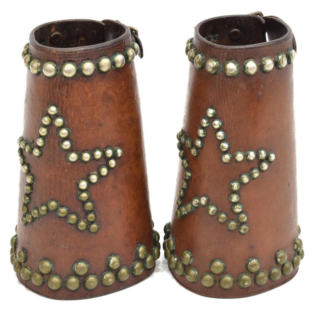 (2) WESTERN COWBOY TEXAS STAR LEATHER WRIST CUFFS (1 of 3)