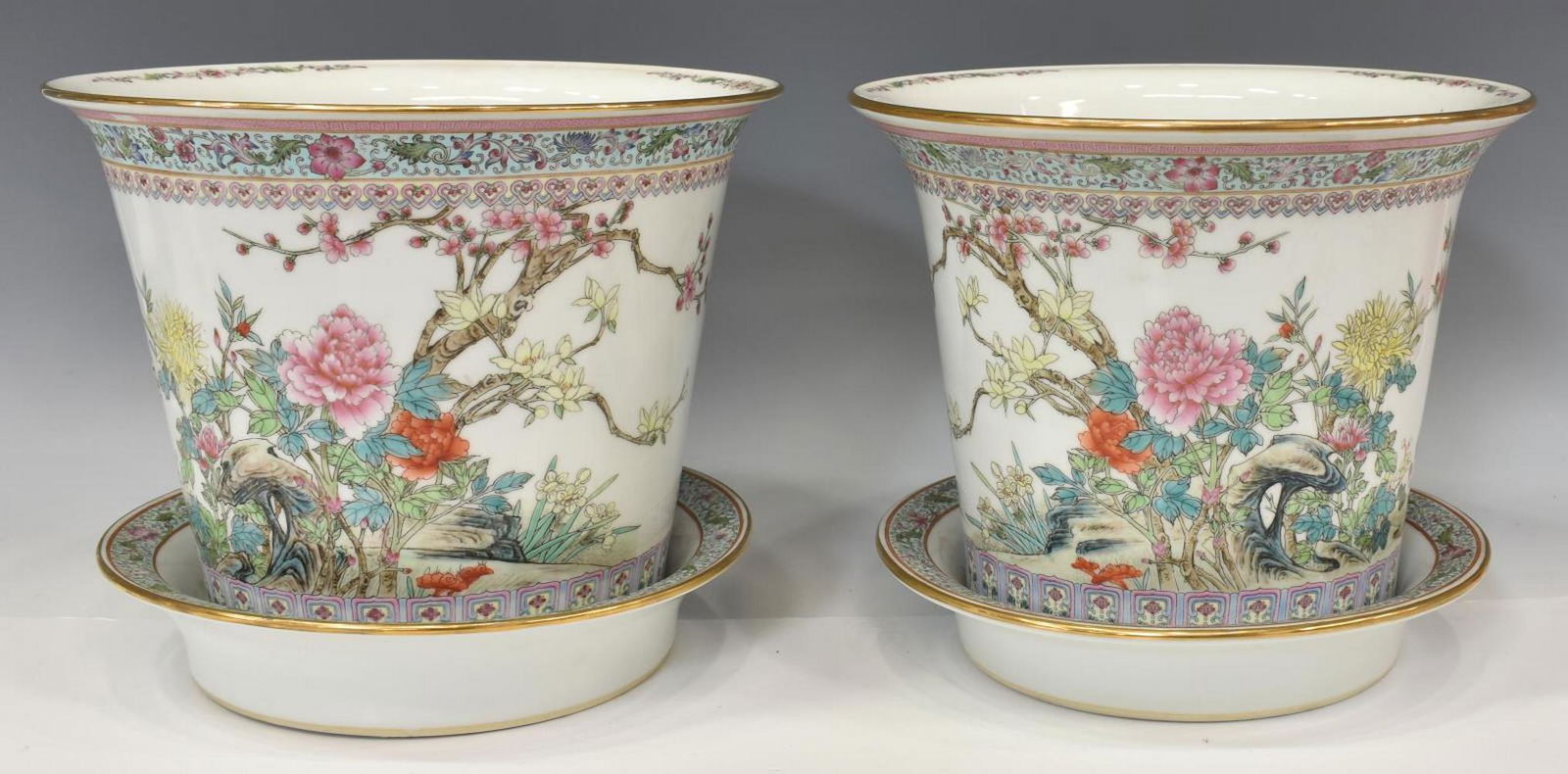 (PR) CHINESE FAMILLE ROSE PLANTERS W/ SAUCERS (1 of 4)