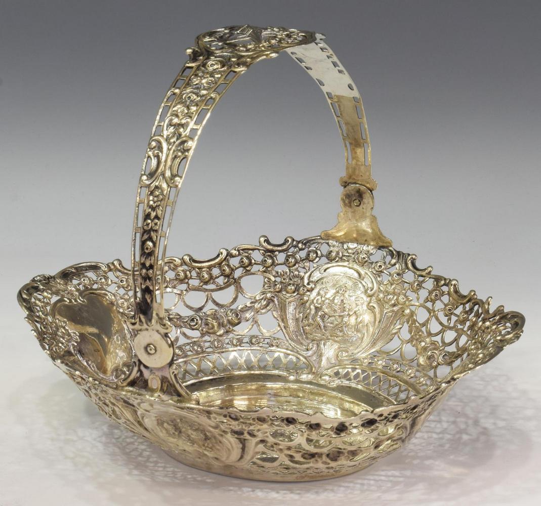 GERMAN 800 SILVER CENTERPIECE RETICULATED BASKET (1 of 5)