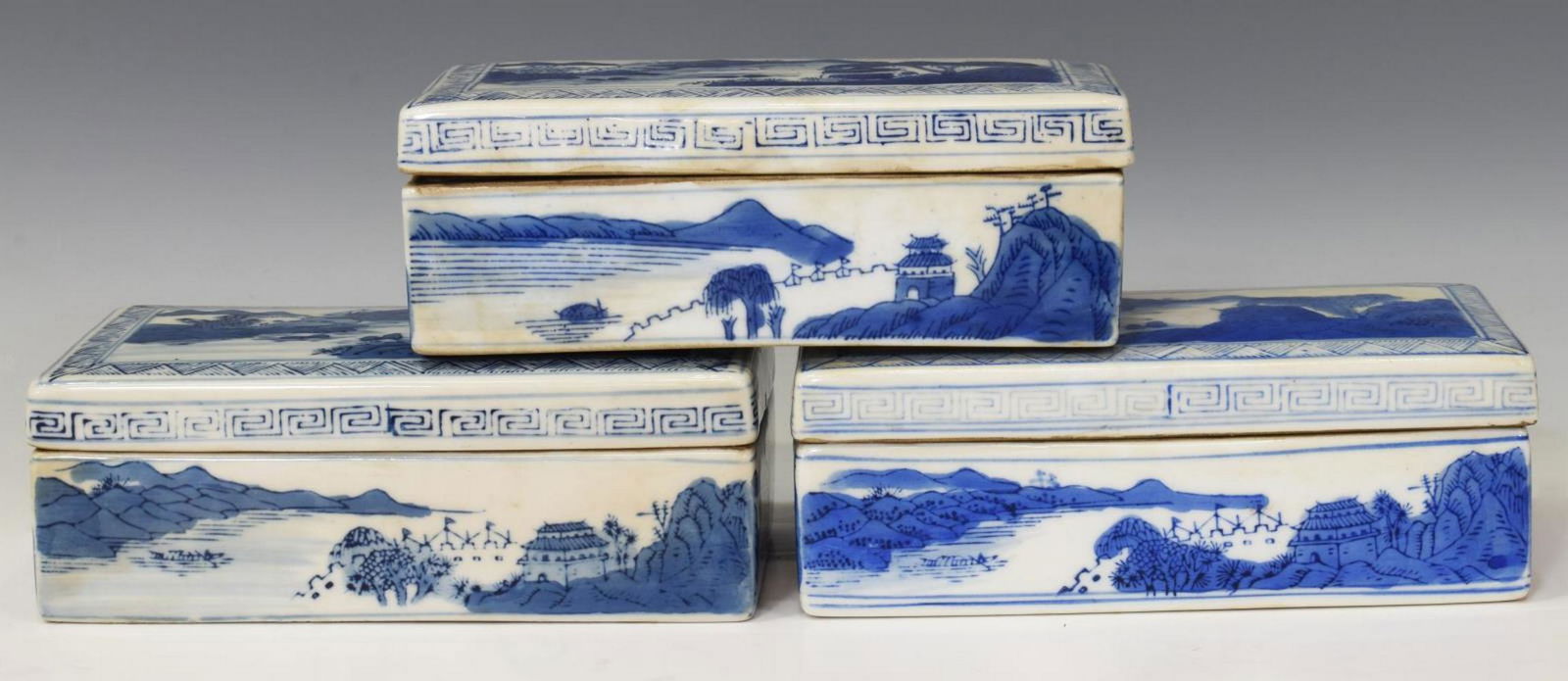 (3) CHINESE BLUE & WHITE PORCELAIN LIDDED BOXES (1 of 5)