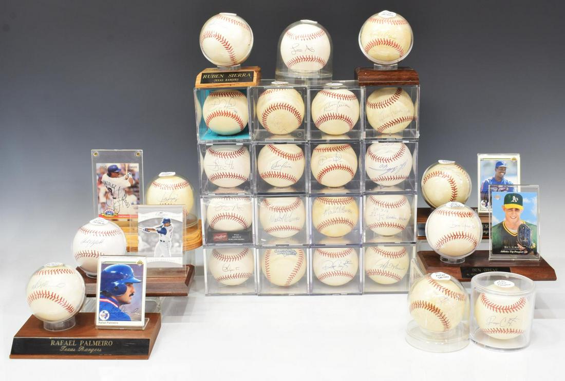 (26) AUTOGRAPHED MAJOR LEAGUE BASEBALLS (1 of 4)
