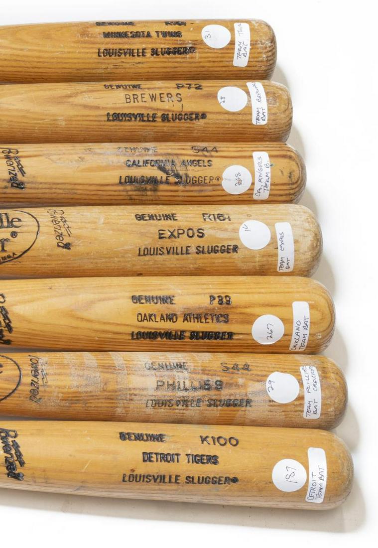 (7) VINTAGE H&B BASEBALL TEAM & PLAYER BATS (1 of 3)