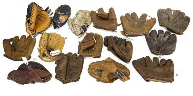 (15) VINTAGE BASEBALL GLOVES: (lot of 15) Vintage baseball gloves: (1) Simmons SP48 Joe Dimaggio; (1) Wilson George Brett A2350; (1) Rawlins Stan Musial TN50; (1) Rawlings Mickey Mantle HG65; (1) Rawlings Mark McGwire MAC70Y, new