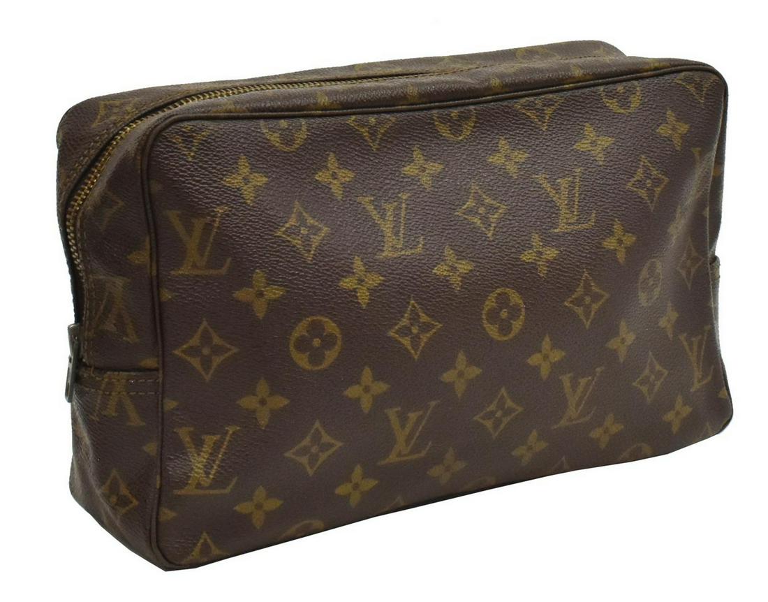 LOUIS VUITTON MONOGRAM CANVAS TOILETRY POUCH GM (1 of 5)
