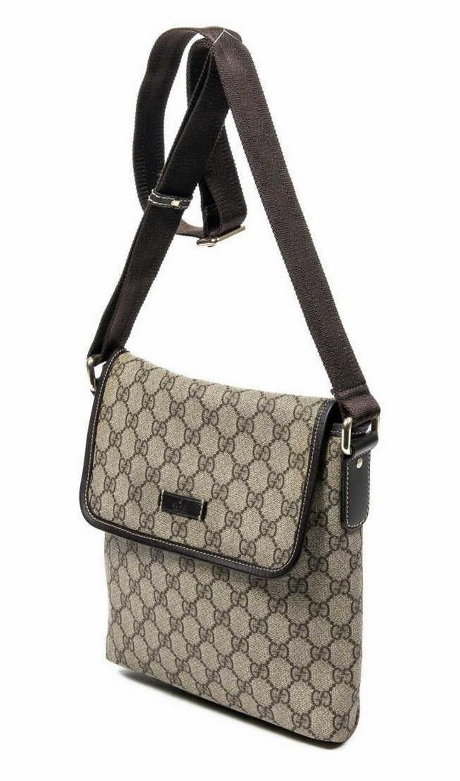 GUCCI BEIGE MONOGRAM COATED CANVAS MESSENGER BAG (1 of 7)