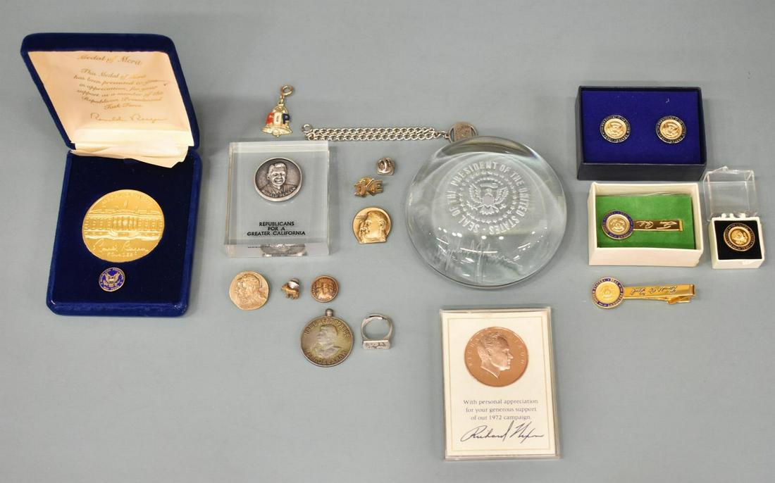 (17) POLITICAL ITEMS, NIXON, REAGAN, FORD, CLINTON (1 of 3)