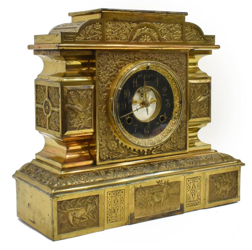 NEW HAVEN CLOCK CO. OPEN ESCAPEMENT MANTEL CLOCK Dec 07, 2019