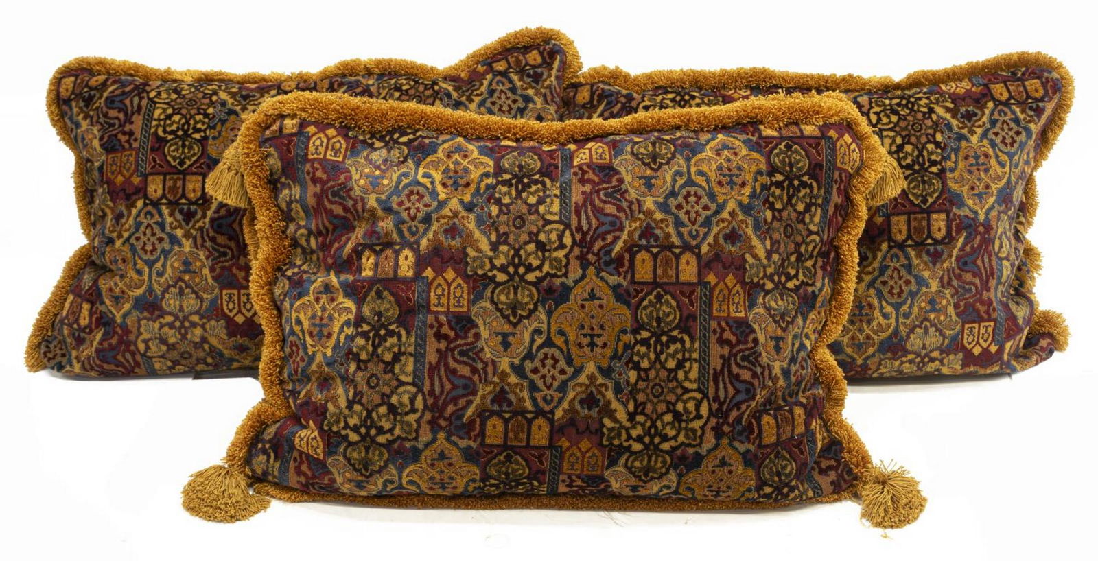 (3) COLLECTION OF DECORATIVE THROW PILLOWS (1 of 1)