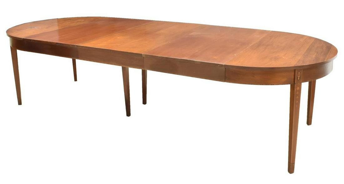 HEPPLEWHITE STYLE MAHOGANY EXTENSION DINING TABLE (1 of 4)