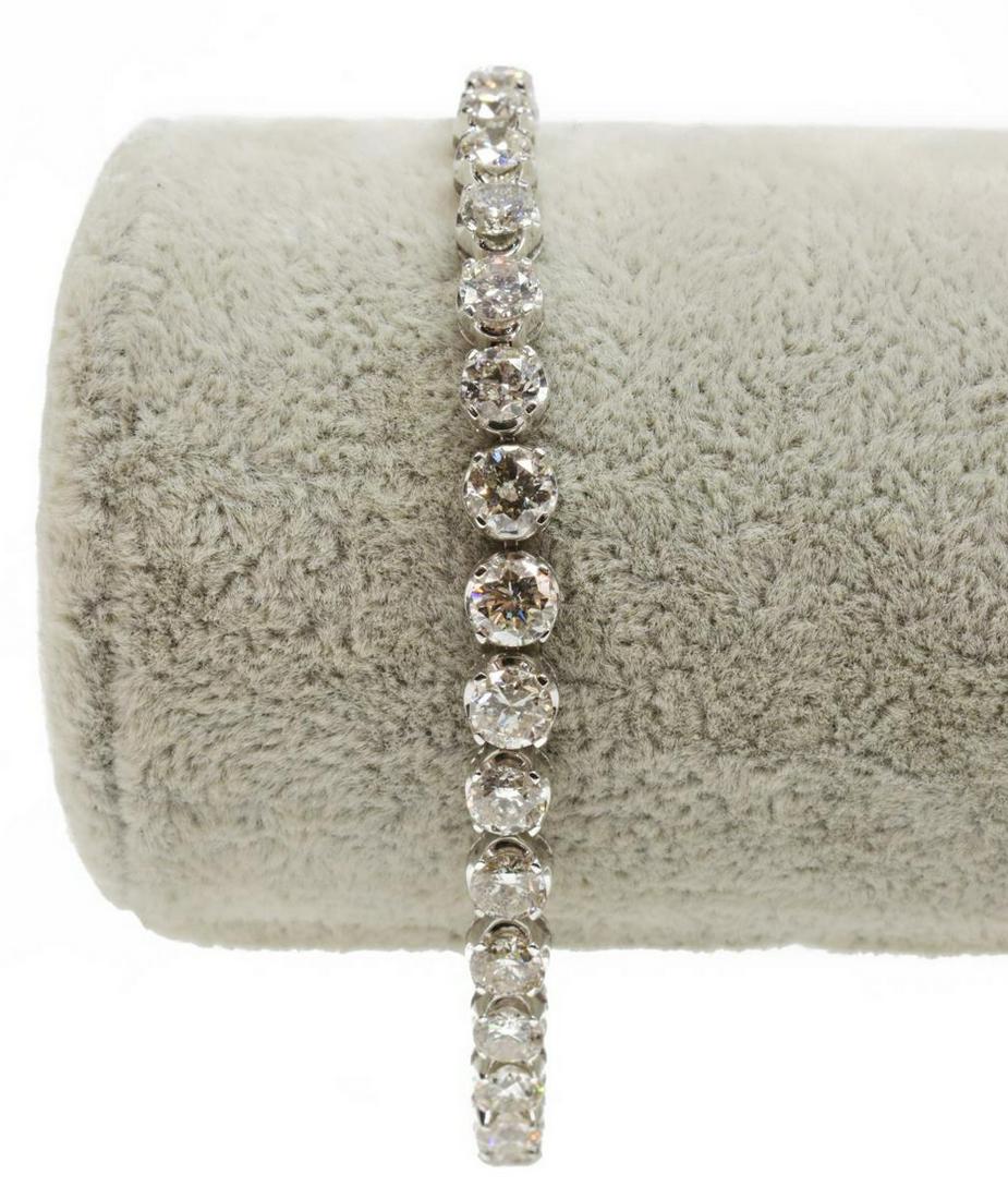 18KT WHITE GOLD 10.20 CTTW DIAMOND TENNIS BRACELET (1 of 4)