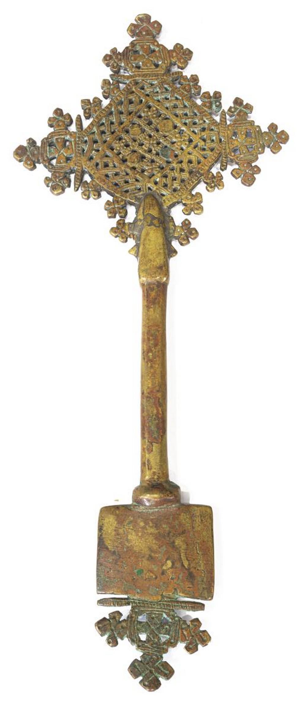 ANTIQUE ETHIOPIAN BRONZE PROCESSIONAL ALTAR CROSS (1 of 2)