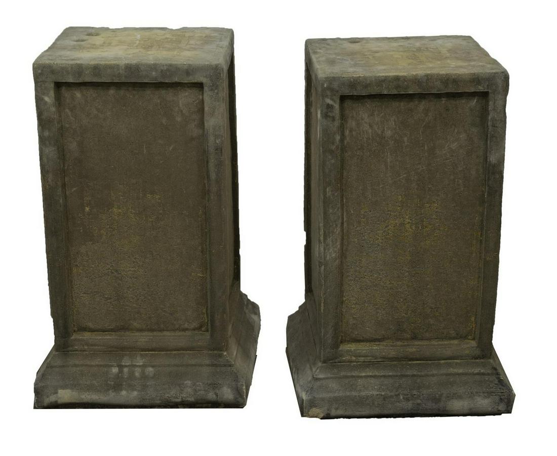 (2) CAST STONE GARDEN STATUARY PLINTHS Jan 18, 2020 Austin Auction