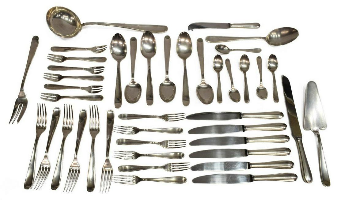 (42) FRENCH CHRISTOFLE FLATWARE SERVICE: (lot of 42) French Christofle flatware service, including: (6) knives, 9.75"l, (6) forks, 8"l, (6) dessert forks, 6.75"l, (6) pastry forks, 6 1/8"l, (6) spoons, 8 1/8"l, (6) spoons, 5.25"l, (1) cheese