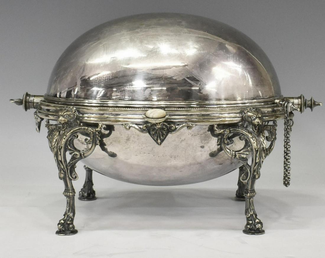 MAPPIN & WEBB SILVER PLATE ENTREE CHAFING DISH: English silver plate entree chafing dish, Mappin & Webb, late 19th c., oval domed form, with beaded trim, removable interior liner, raised on legs with lion's mask joins, ending in paw feet, approx 9"