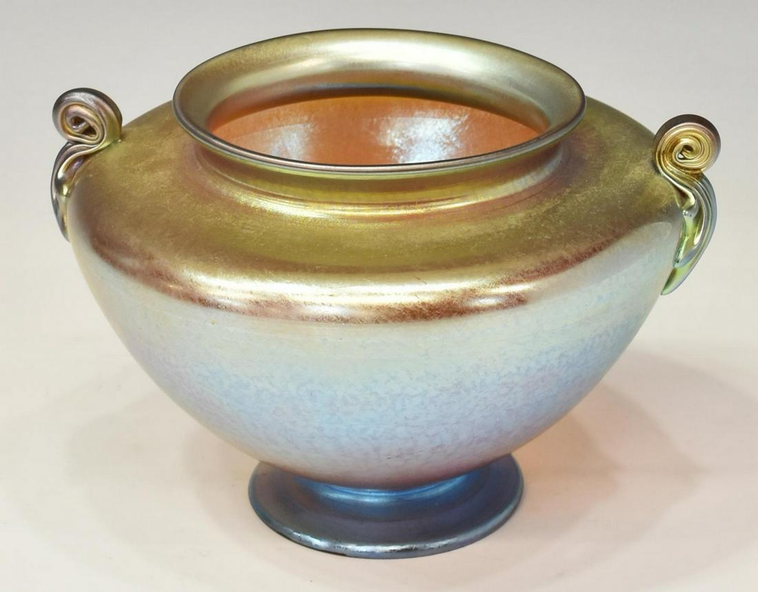 LOUIS COMFORT TIFFANY FAVRILE ART GLASS VASE (1 of 6)